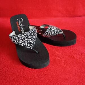 Sketchers Yoga Foam Vinyasa Jeweled Bling Wedge Flip Flops Rhinestone Women Sz 7